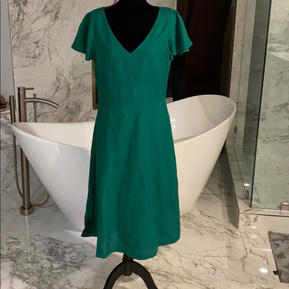 Green dress perfect for office or out